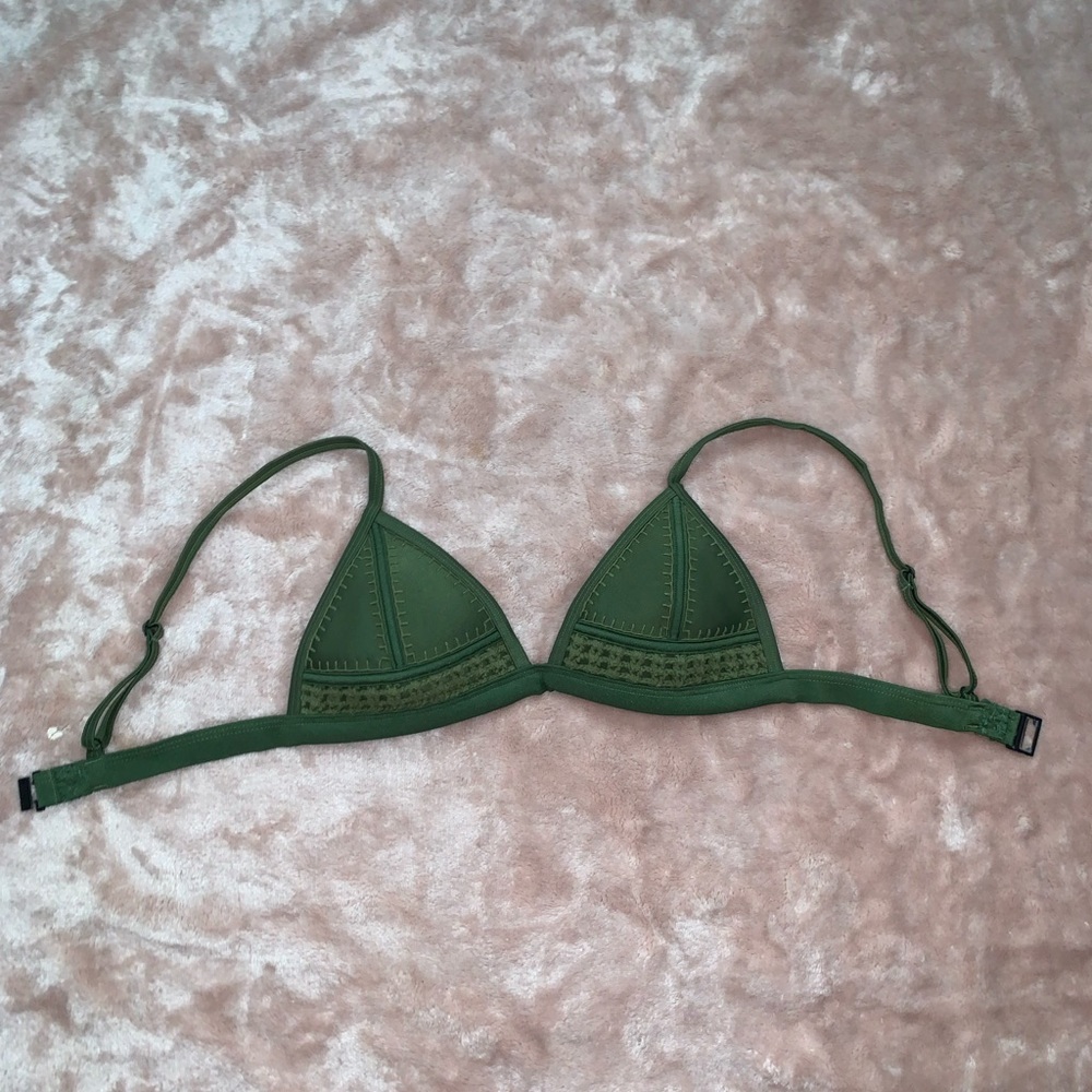 Triangl neoprene Top size small green - visit my page for the bottoms pictured